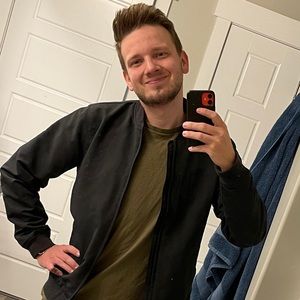 Meet your Posher, Justin